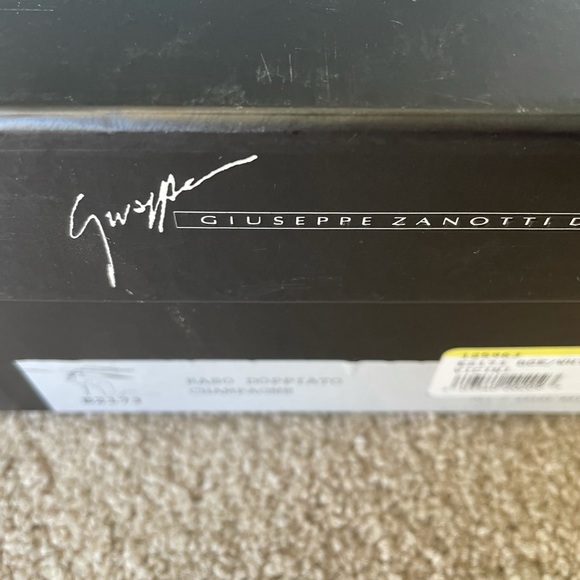 Giuseppe Zanotti satin heels - Picture 10 of 11